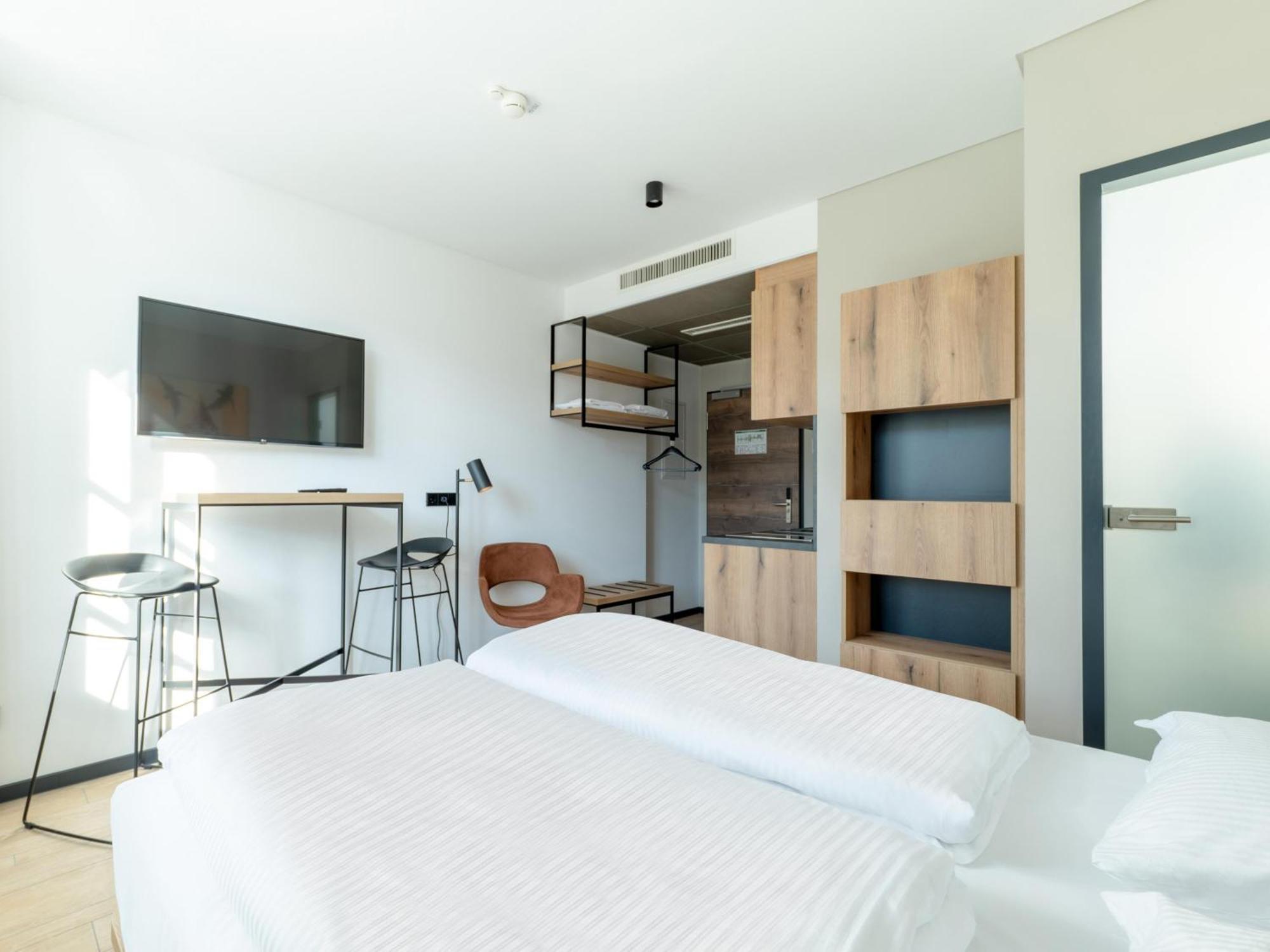 B&B Hotel Albstadt-Hbf エクステリア 写真